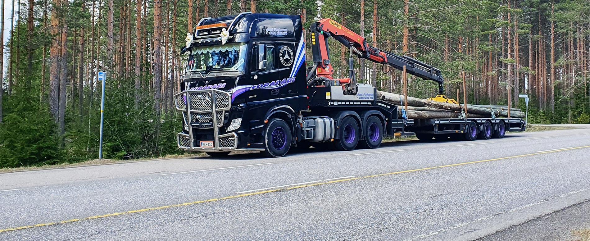 Pitkän kappaletavaran kuljetukset ympäri Suomen